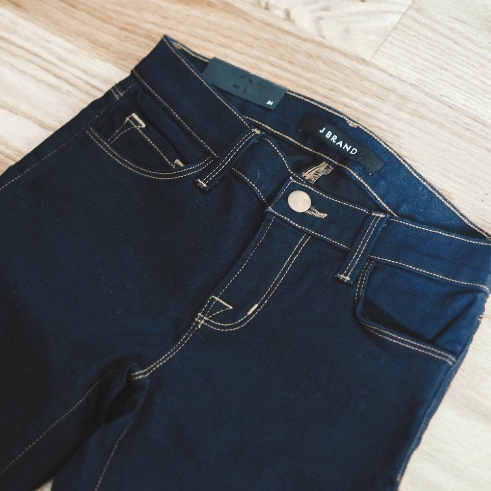 NEW J Brand Skinny Jeans Dark Blue 24